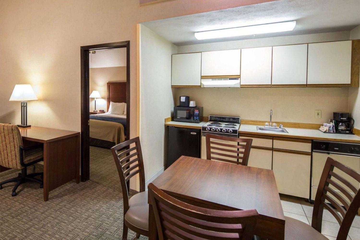 Wingate By Wyndham Anchorage Downtown - Ship Creek Hotel Exterior foto